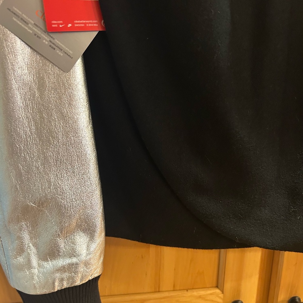 NWT Nike Women’s Destroyer Butterfly Blk wool Jacket with Silver leather sleeves - Picture 6 of 10